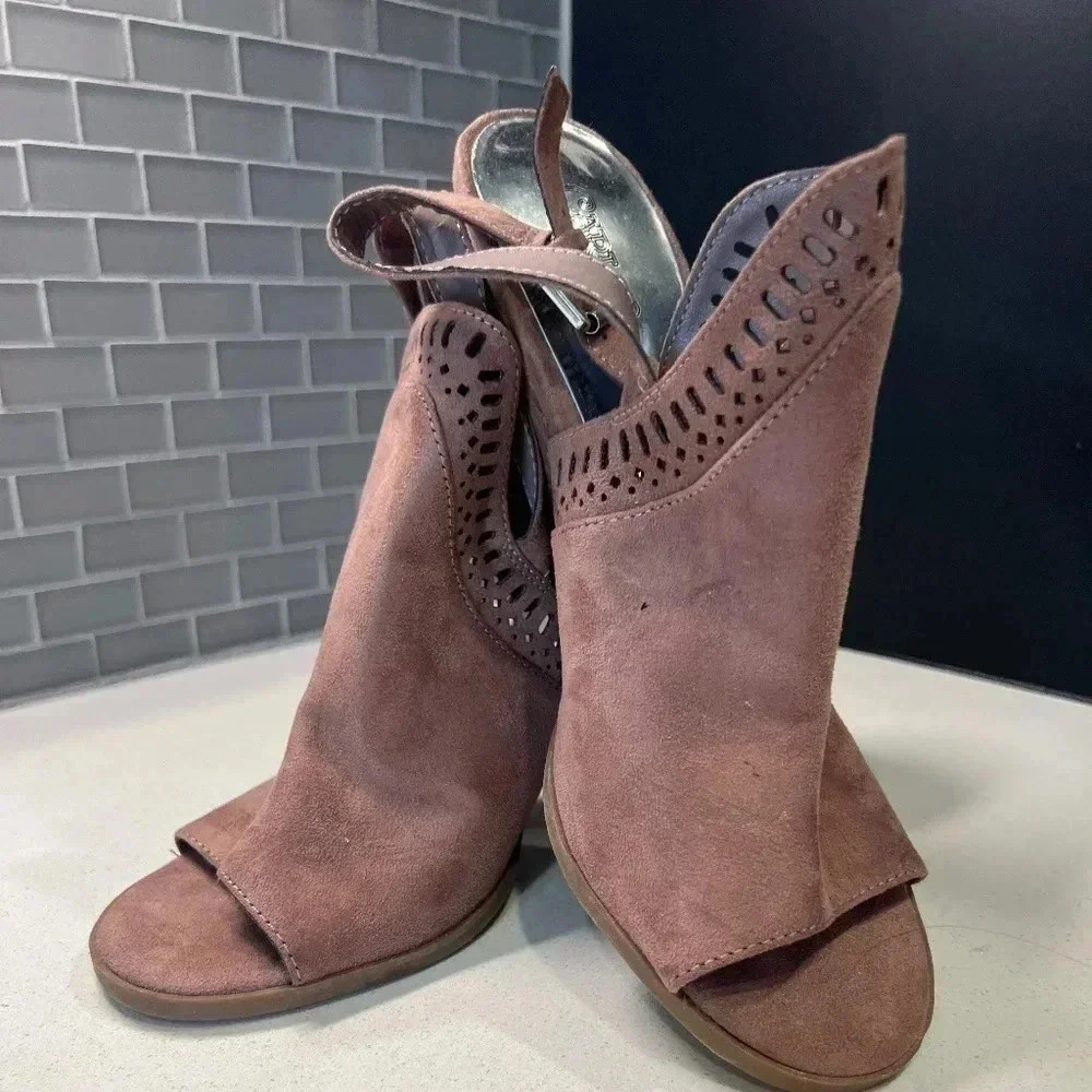 Carlos Thick Heel 3 Inch Heels Size 10